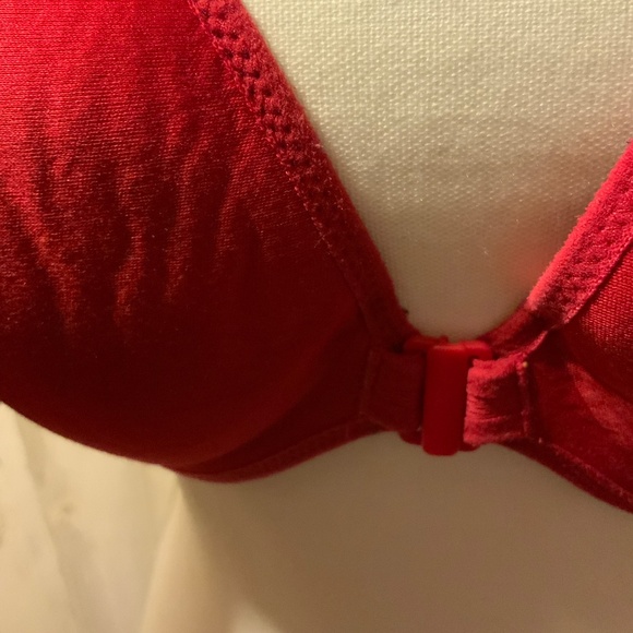 Victoria Secret Sport Bra - Picture 6 of 6